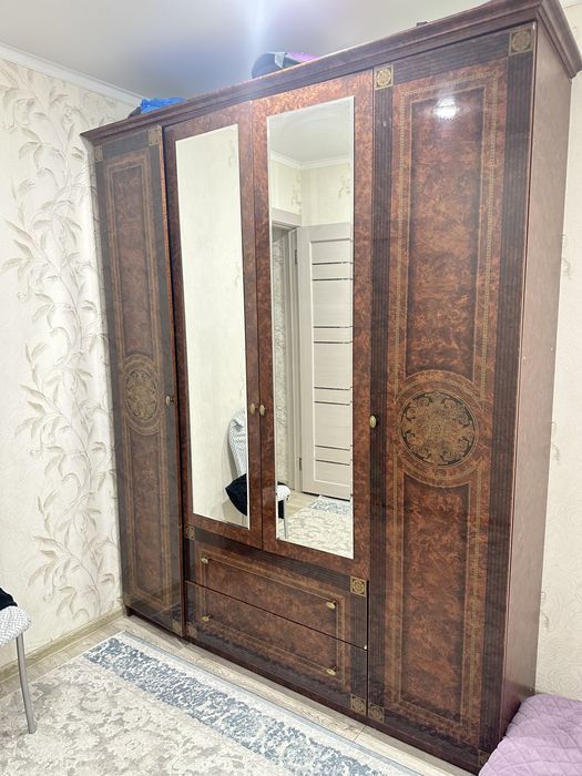 Продам шкаф для одеждя