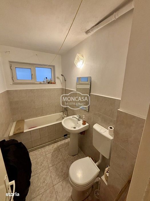Spatiu comercial  30 mp si apartament 2 camere zona Marchian