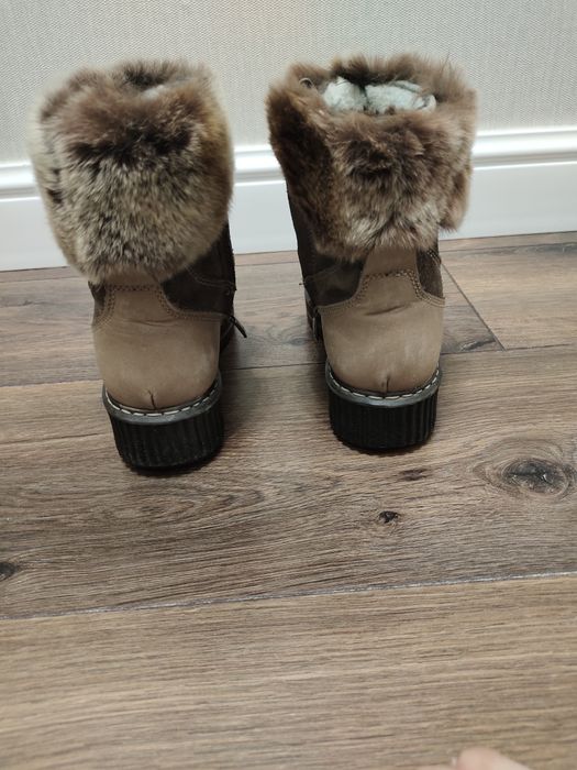 Продам зимнию обувь