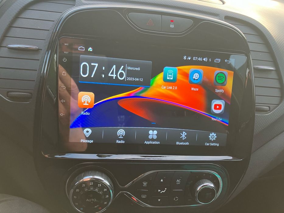 Navigatie Android Renault Captur Waze YouTube GPS Carplay BT