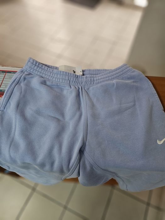 Vind Pantaloni Nike xl noi groși
