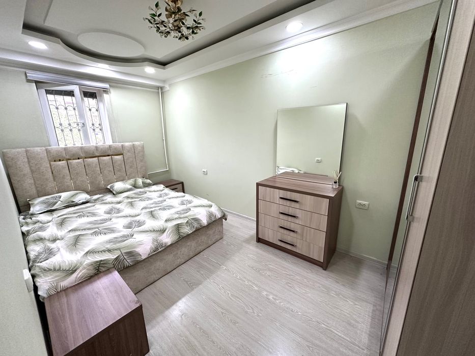 Сдается 3-х ком. метро Айбек