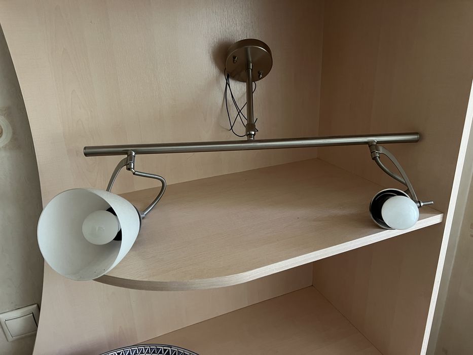 люстры (две штуки)