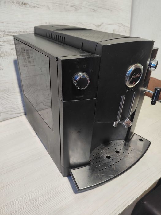 ГАРАНЦИЯ ! JURA Impressa C5 / Кафеавтомат - робот