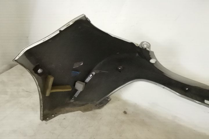 Оригинална задна броня със сензори в добро състояние Тойота Корола / T