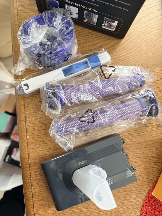 Baterie Dyson V8.  Noua