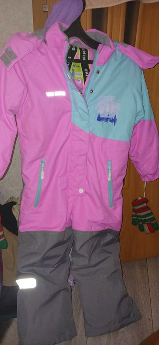 Продам детскую верхнюю одежду