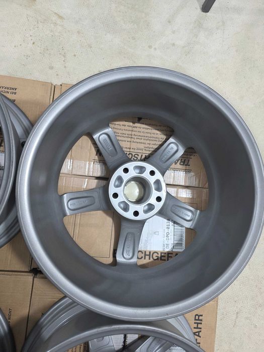 Jante 18 BMW F30 F31 E90 E91 F20 F21 F22 F23 X1 X3 - 5x120 8J et35 cu senzori presiune roti