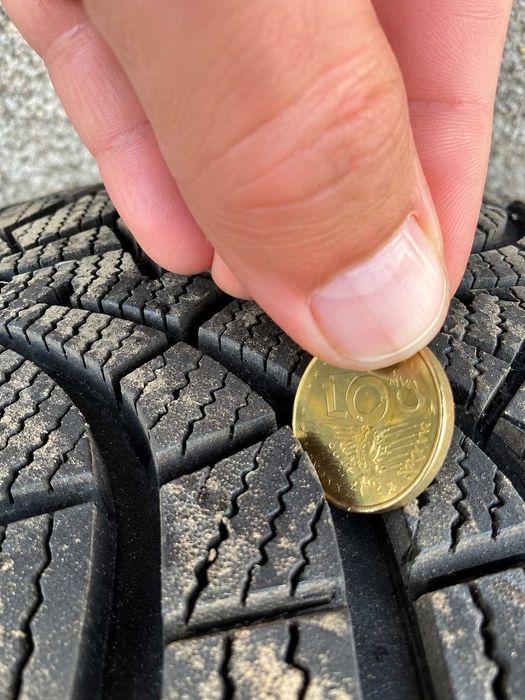 Goodyear 205/55 R16 | 4 бр. зимни гуми | Aлуминиеви джанти Dezent