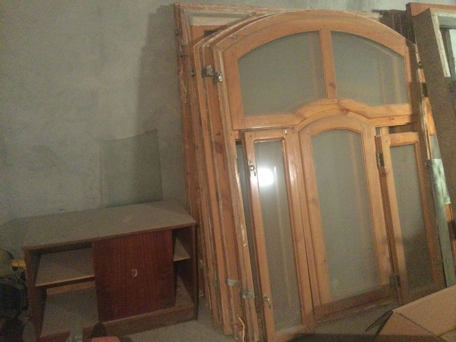 Окна деревянные из 50 мм рос сосны , б/у , По 540 тс .9 шт. Юнусобод.