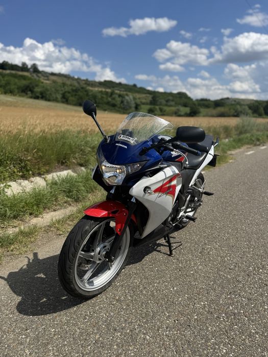 Vand Honda Cbr 250 R