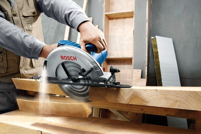 Пила дисковая циркулярная BOSCH GKS 235