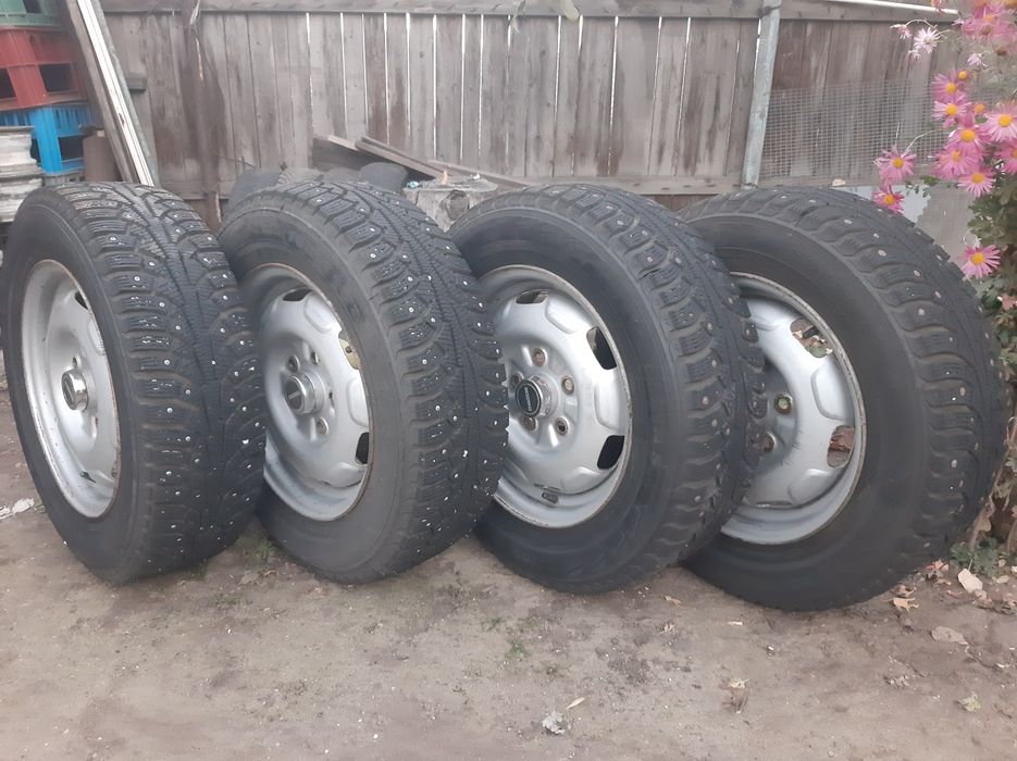 Зима Нокиан Нордман 5, R14 185/70.