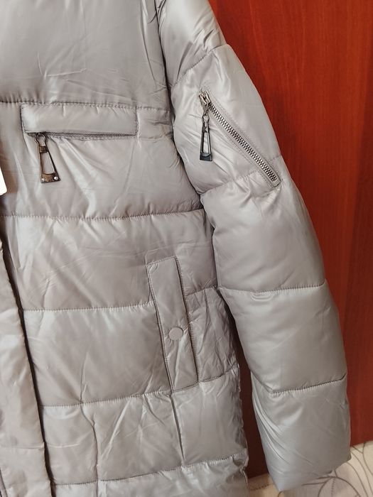 Продам зимний пуховик