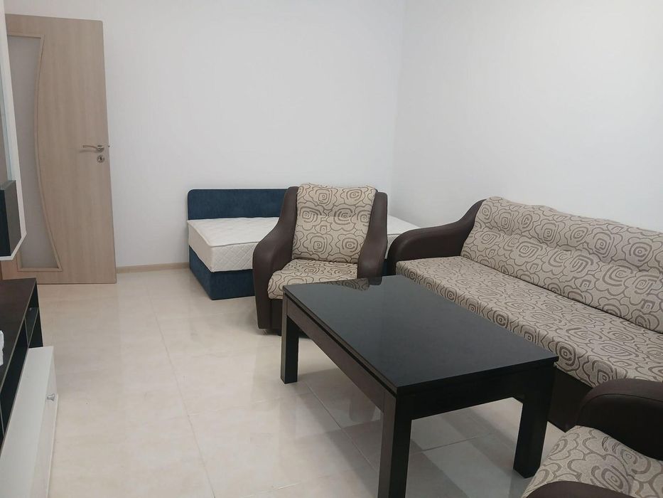 Двустаен апартамент в ж.к. Надежда 1