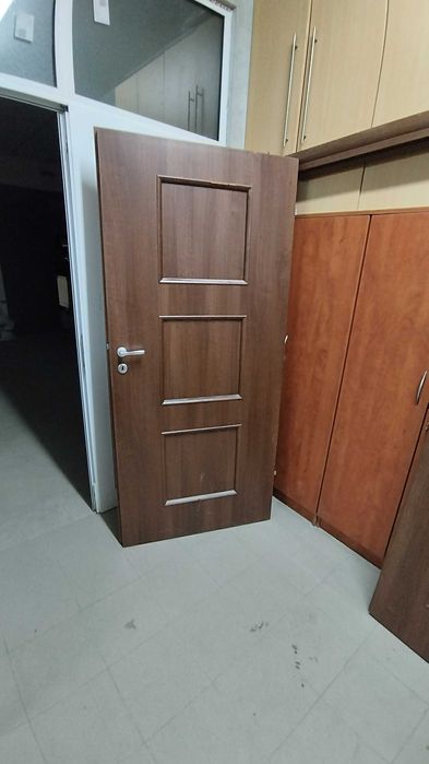 Портална врата, двукрила с каса плътна за отвор 190/210