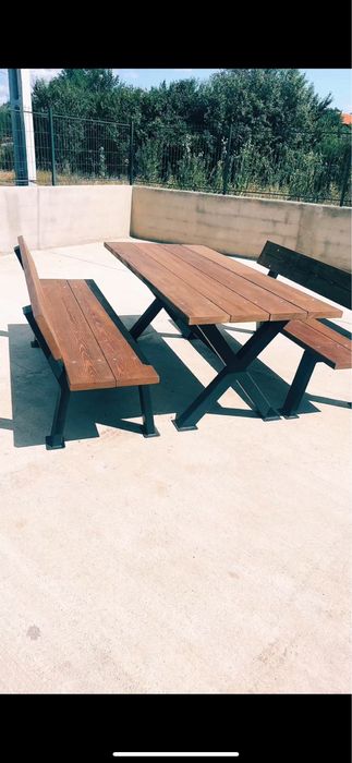Masa si banci structura metalica si lemn masiv