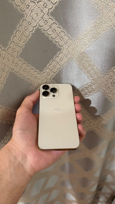 Iphone 13 pro gold