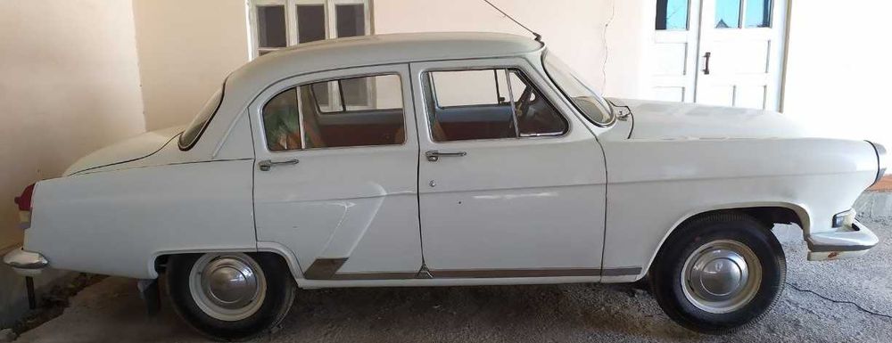 Волга ГАЗ-21: Классика советского автопрома в отличном состоянии!