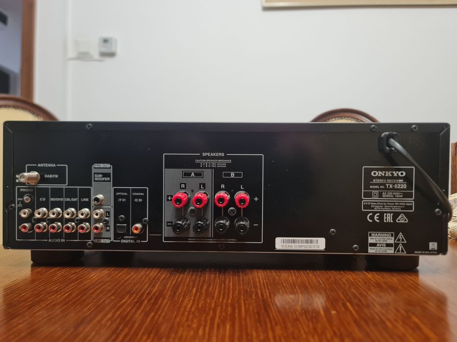 Vand ampluficator Onkyo TX-8220