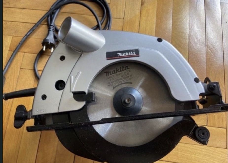 5604RFierastrau/Circular-Makita(Japan), 950WNou/Nefolosit, original.