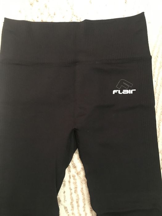 Лот дамски клинове и дънки