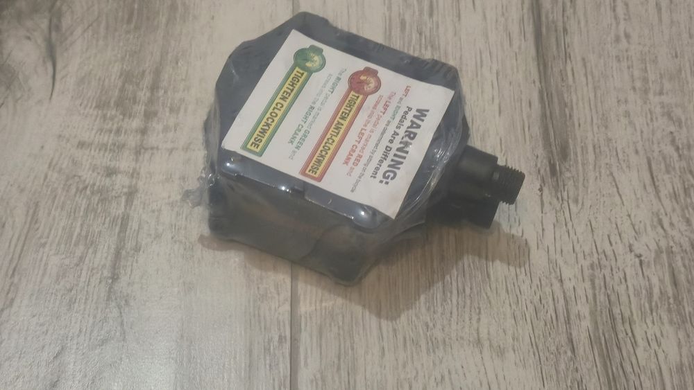 Pedale bicicleta plastic dur culoare negru