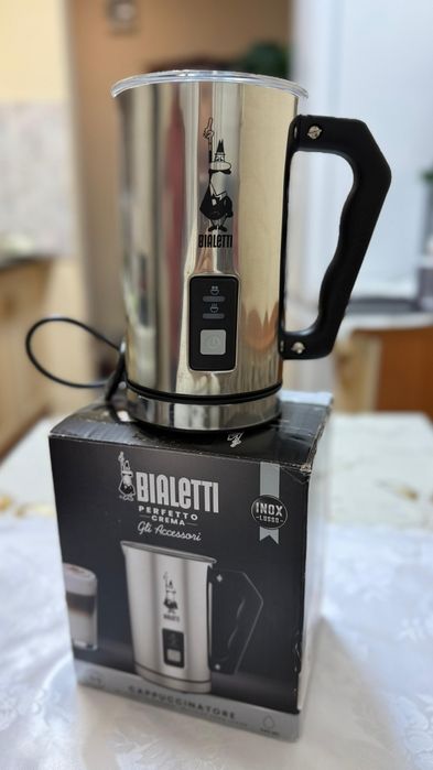 Spumă de lapte electrică Bialetti