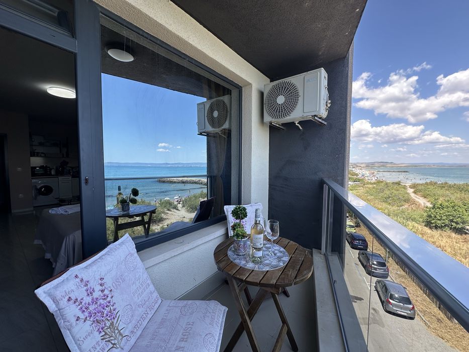 Студио до морето в Поморие