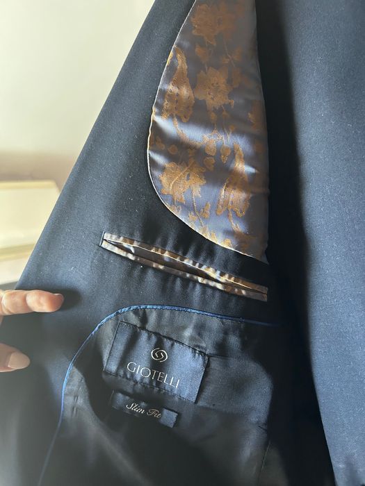 Оригинален мъжки костюм Pierre Cardin