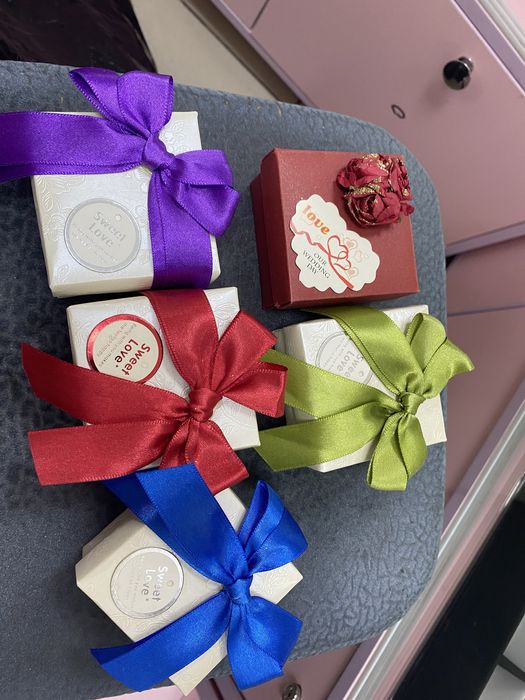 Продаю бонбоньерки очень красивые