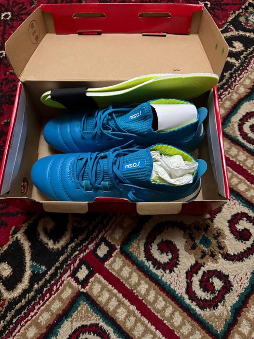 Фудбольные бутсы