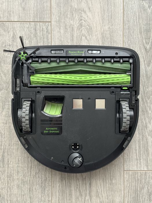 iRobot Roomba s9+ (прахосмукачка робот с база) + 3 филтъра, 2 торбички