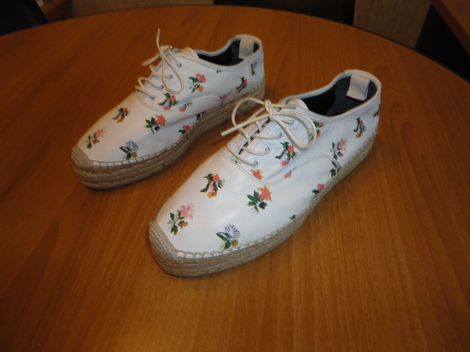 N40 Saint Laurent/нови/оригинални еспадрили