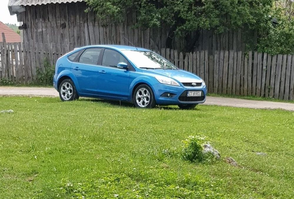 Vând Ford focus 2011 benzină aspirat 1.6 + GPL  Lpg+