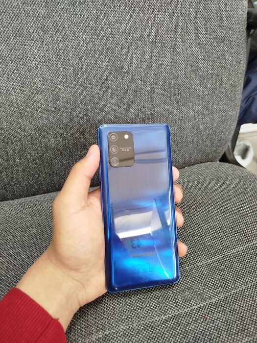 Samsung S10 Lite