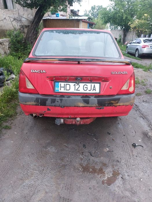 Vând mașina Dacia Solenza de camp sau de piese