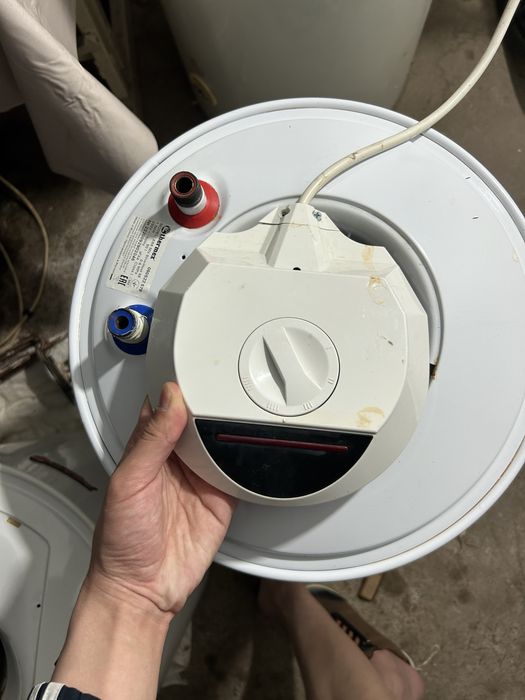 Аристон Аристон