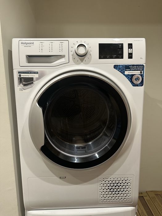 Пералня и сушилня Hotpoint Ariston