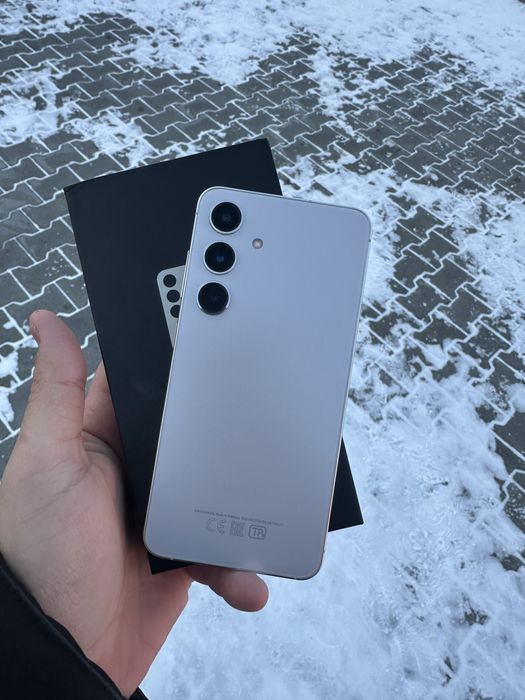 Продам обменяю Samsung s24