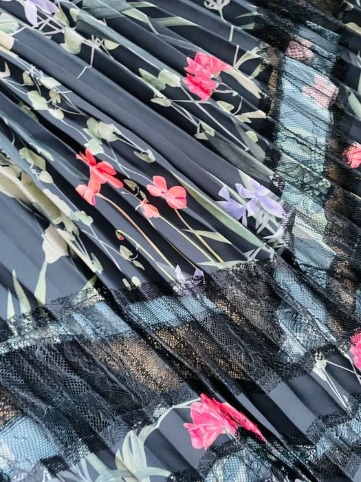 Fusta Ted Baker, nouă fără eticheta, măsură 38, talia 2