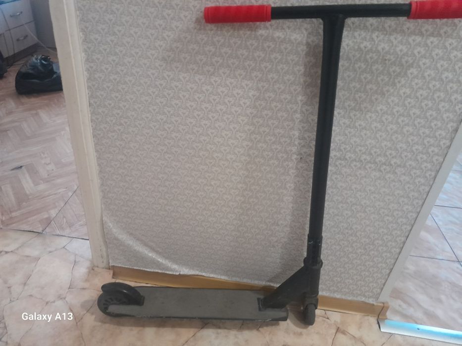 Продам самокат трюковой