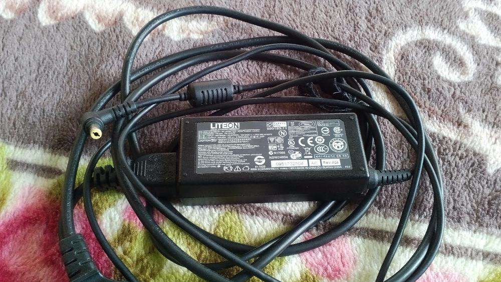 alimentator pt laptop acer 19 v 3,42 A