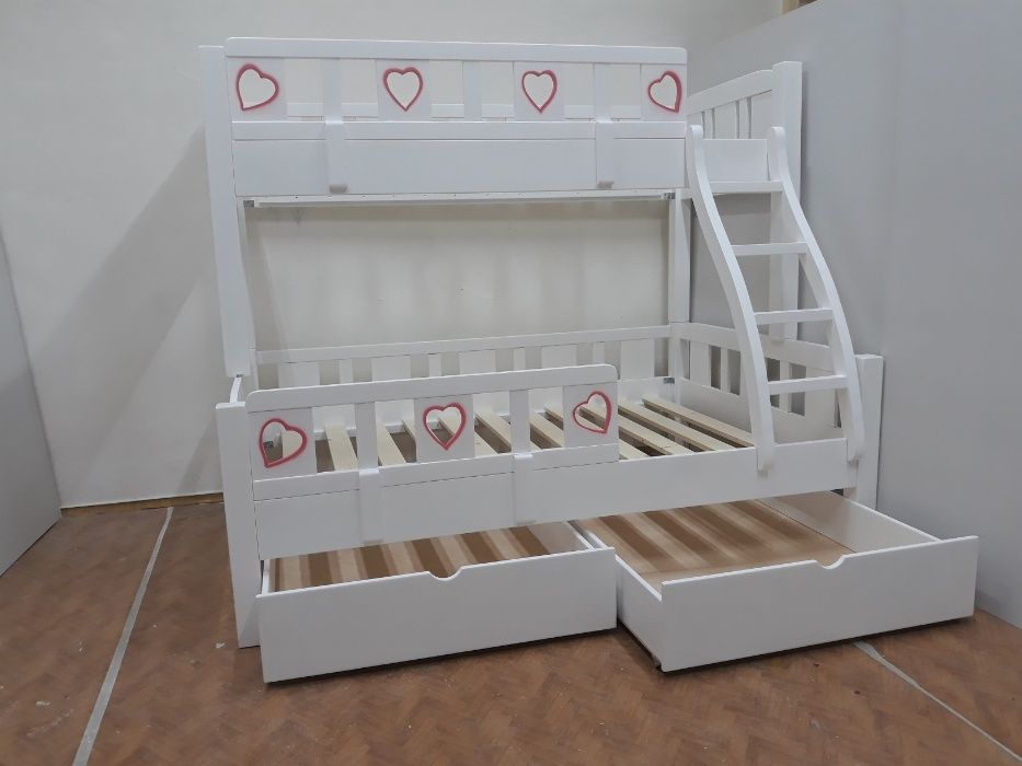 TRANSPORT GRATUIT.Pat etajat-supraetajat din lemn masiv..Cod 3204