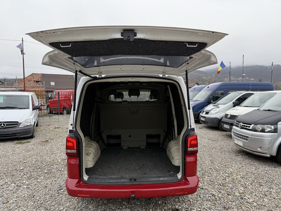 Vw transporter t5 mixt facelift de 19 Tdi cu Ac