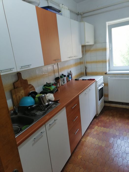 Caut coleg apartament