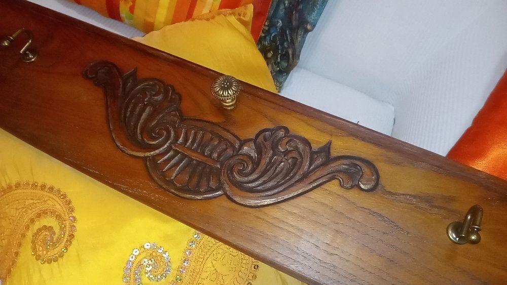 старинна  закачалка с автентична българска дърворезба