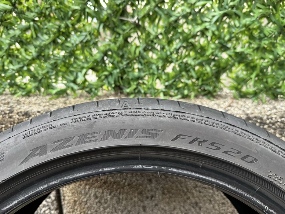 Автомобилни гуми 235 40 18 Falken