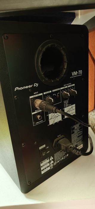 Активные студийные мониторы Pioneer VM-70, 2 шт.