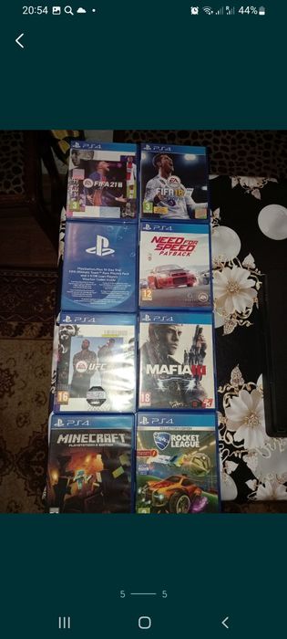 Продаётся PlayStation 4